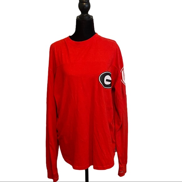 red oversized tshirt